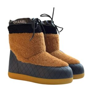 Chanel Tweed Shearling 39 EU Sheepskin Drawstring Snow Ankle Boots